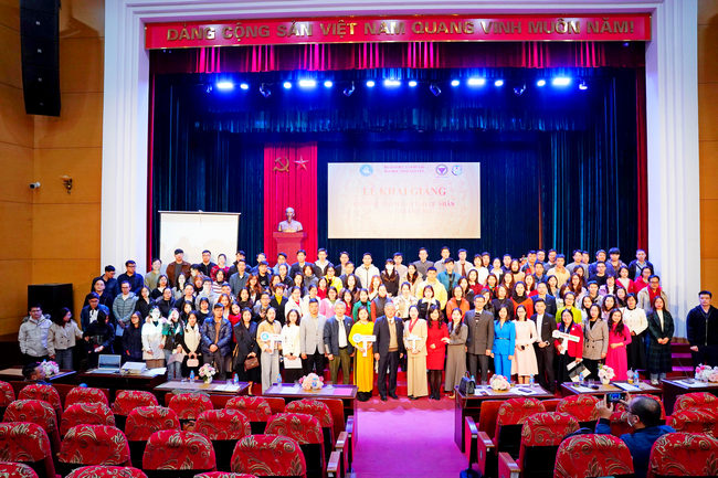 Lễ khai giảng chương trình học Cử nhân E.Learning (TNU - E.Leaming)