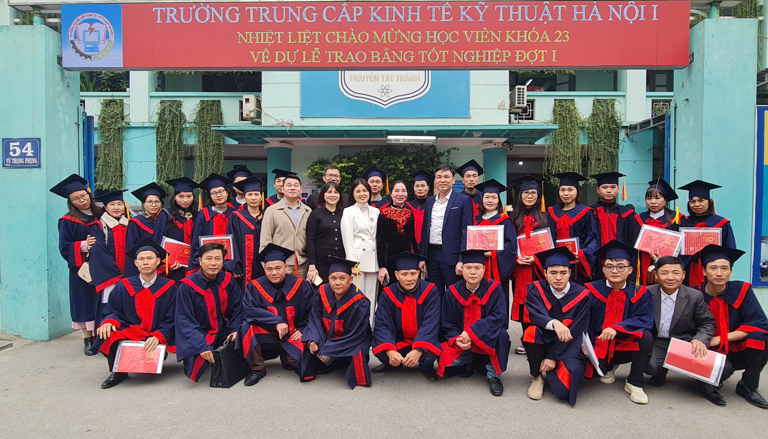 Lễ trao bằng tốt nghiệp K23 đợt 1